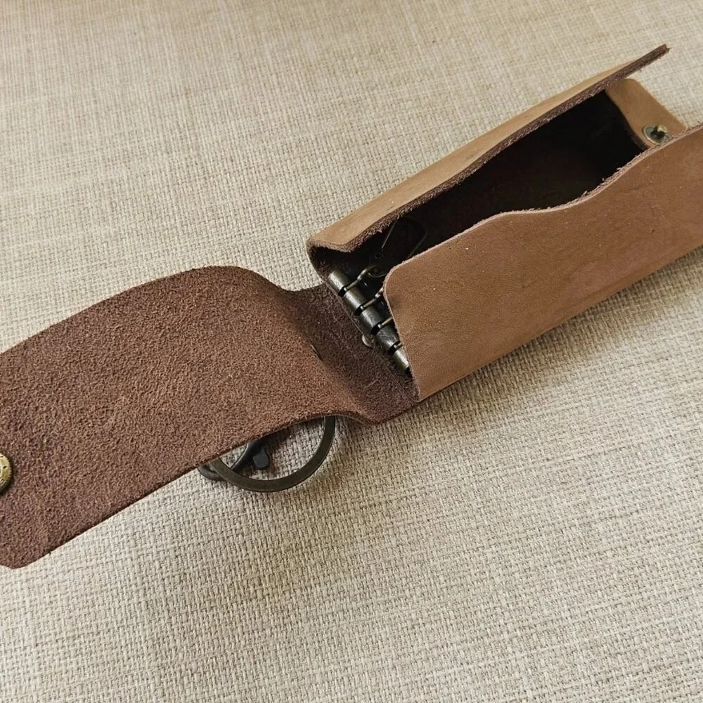 Handcrafted Keychain High Quality Genuine Leather 4 Keys Holder Key Fob New